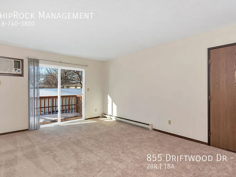 855 Driftwood Dr #6 — Photo 2