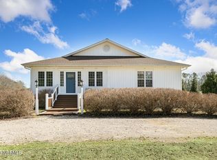 11737 Camp Charles Rd, Bailey, NC 27807