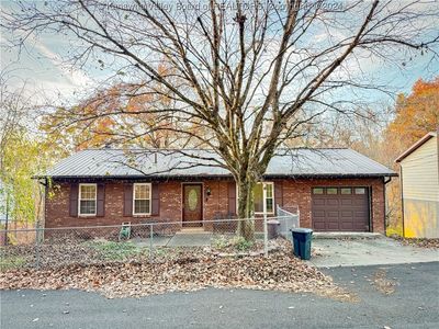 104 Fernwood Rd, Saint Albans, WV, 25177
