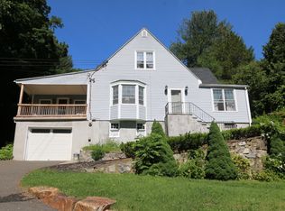 1260 Peekskill Hollow Rd, Carmel, NY 10512