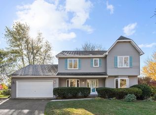 912 Bainbridge Dr, Naperville, IL 60563