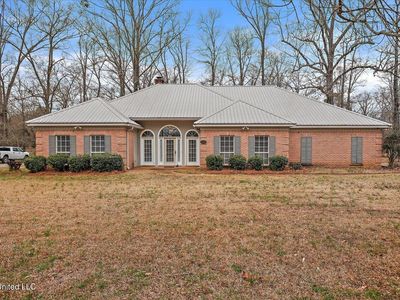 1300 Haley Rd, Terry, MS, 39170
