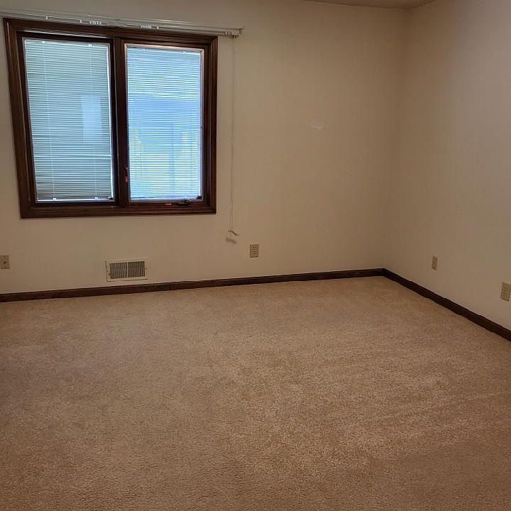 3124 Buckmoor Ct, Greenwood, IN 46143 Zillow