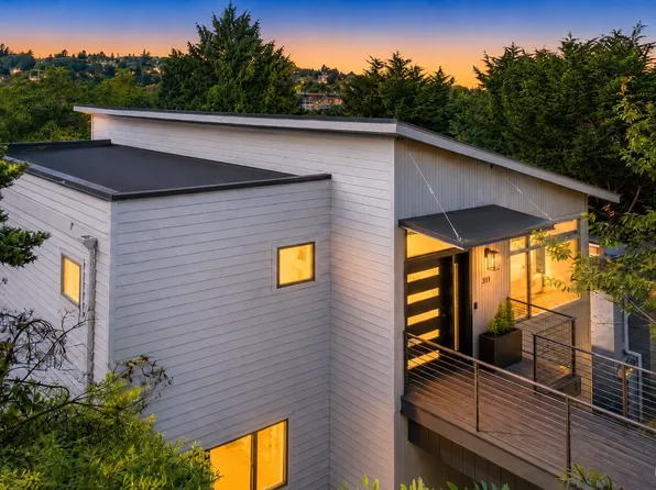 311 34th Avenue E, Seattle, WA 98112