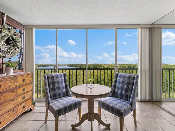 100 Stevens Landing Dr Unit 305, Marco Island, FL 34145