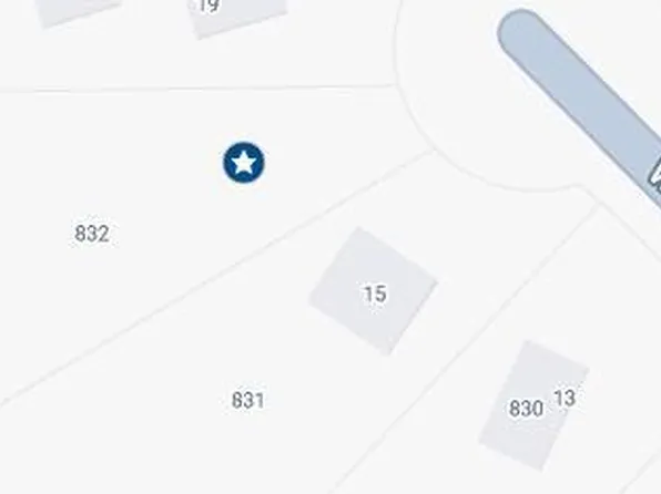 17 Wildwood Ct W, Lake Ariel, PA 18436