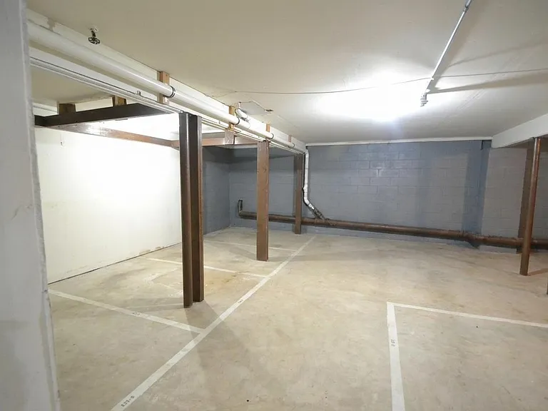 121 Grove St #3 — Photo 11