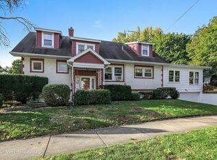 368 Vine Ave, Glen Ellyn, IL 60137