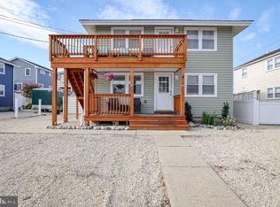 4 E 52nd St, Brant Beach, NJ 08008
