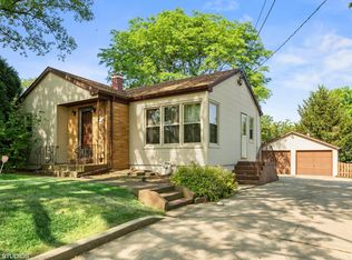 1017 N Cedar Rd, New Lenox, IL 60451