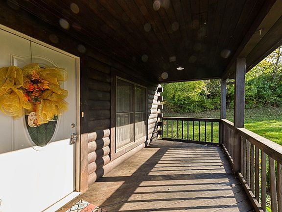 5th image of 1788 Fieldcrest Dr