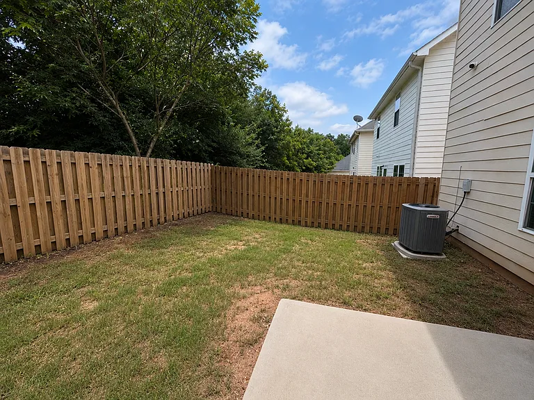 316 Clover Brook Dr — Photo 17