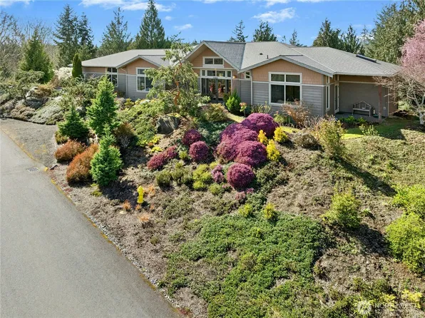 22843 Tranquility Place NE, Kingston, WA 98346