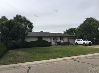 39 Macarthur Rd, Pueblo, CO 81001