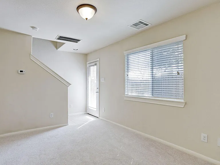 10718 Clearview Villa Pl — Photo 6