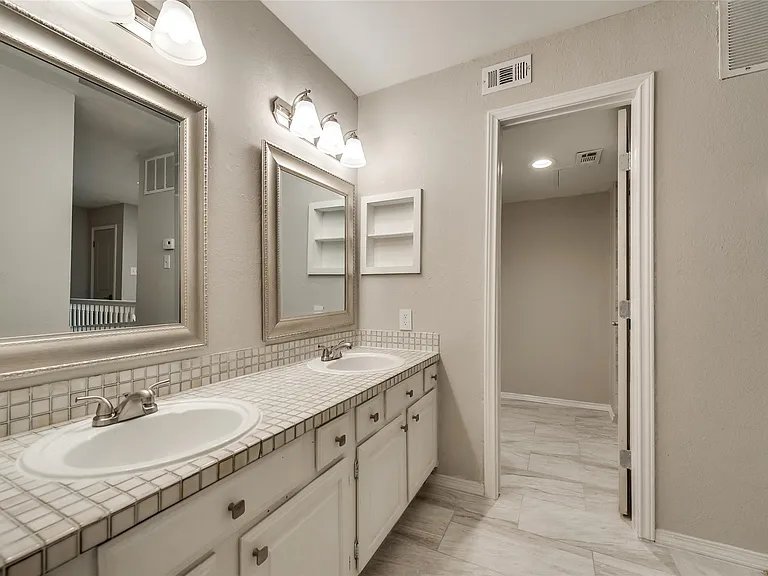 18240 Midway Rd #302 — Photo 25