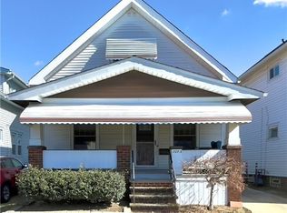 2083 Clarence Ave, Lakewood, OH 44107