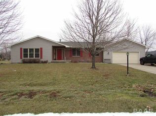 6011 Hartford Dr, Pekin, IL