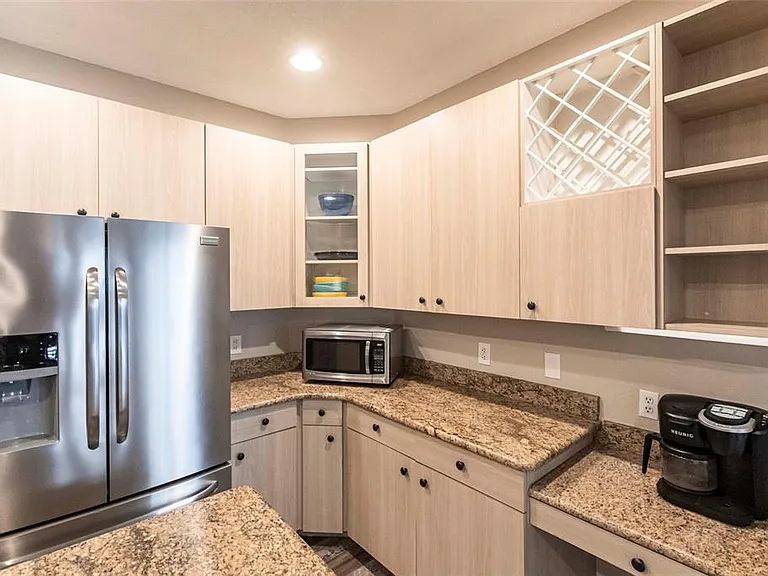 1503 Suzi St — Photo 11