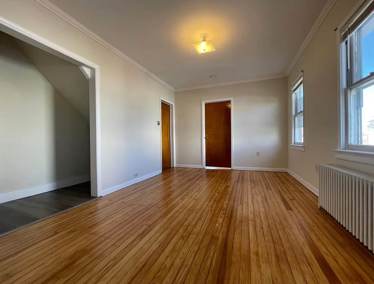 Building Photo - 200 N 7th Ave #3