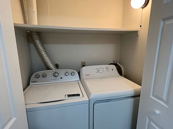 3rd image of 1005-1015 N Lincoln St #17889453
