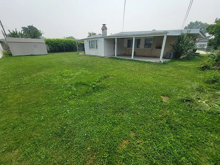 7822 W Carmen Ave — Photo 16