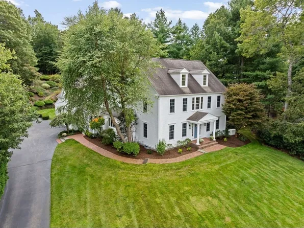 34 Canonchet Trl, Marshfield, MA 02050