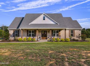 121 Frank And Ward McLendon Rd, Mendenhall, MS 39114