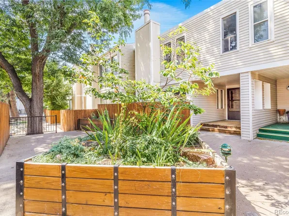 1050 S Monaco Parkway #23, Denver, CO 80224