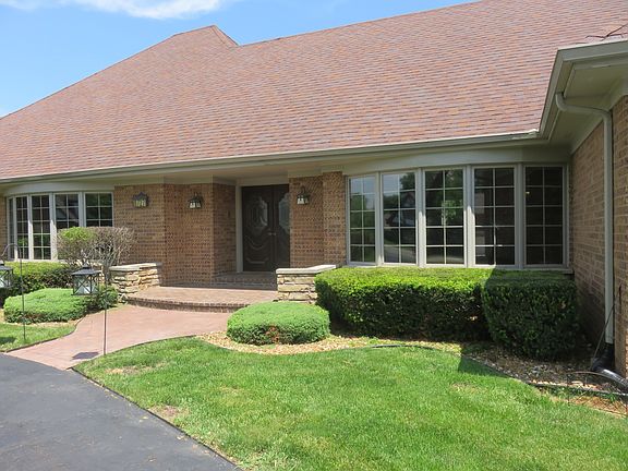 2nd image of 8727 Carlisle Ct