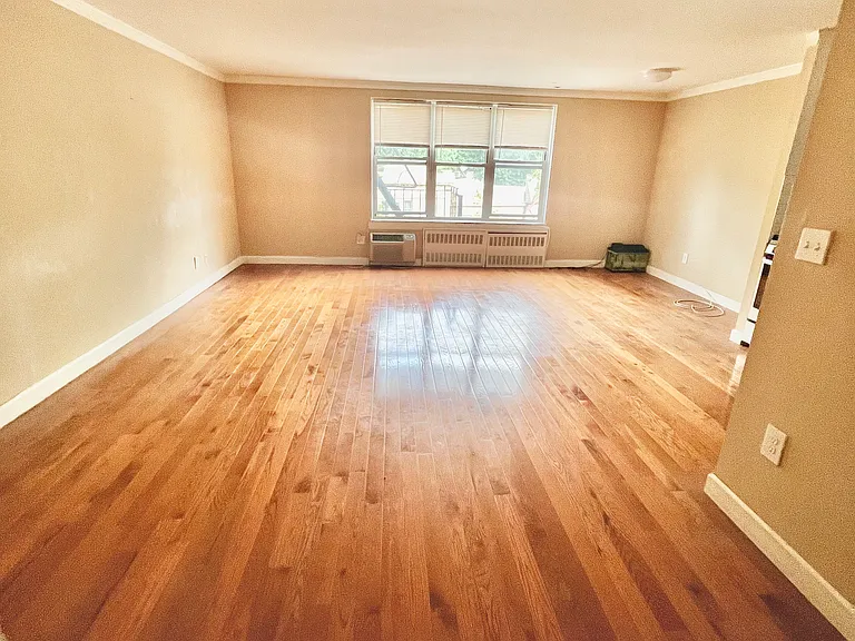 44-30 Douglaston Pkwy #4C — Photo 9