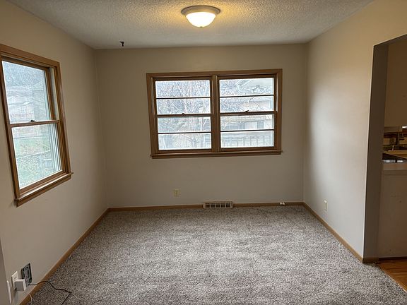 5th image of 3924 Aspen Dr