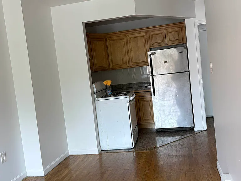 93-11 Lamont Ave #2R — Photo 7