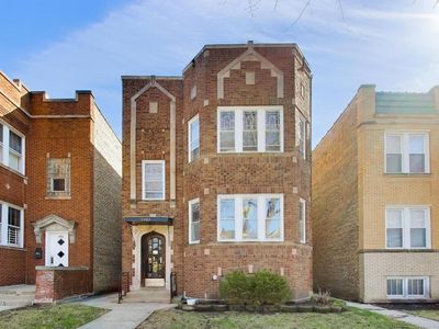 5907 N Rockwell St, Chicago, IL, 60659