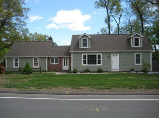 462 Dewey St, West Springfield, MA 01089