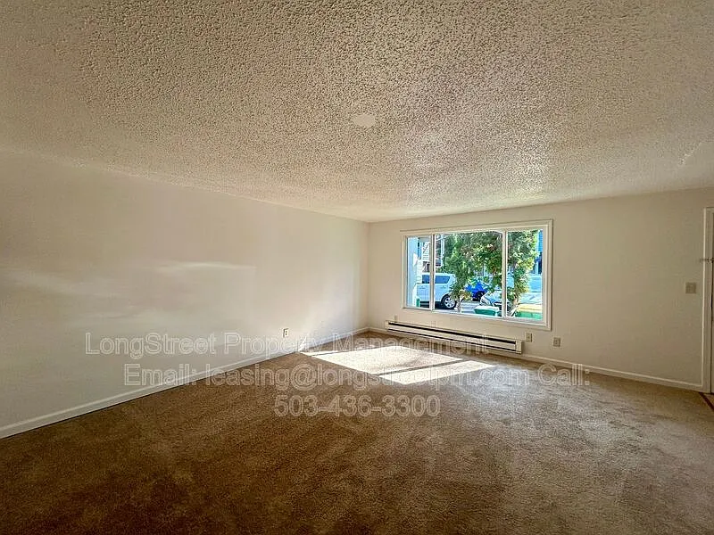 3 bed, 2.0 bath, 1120 sqft, $1,895 — Photo 4