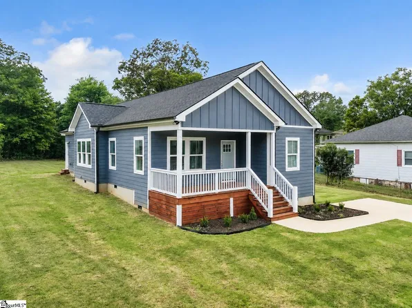 54 3rd Ave, Greenville, SC 29611