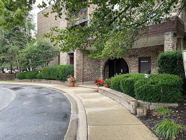 1st image of 2050 Valencia Dr APT 206C