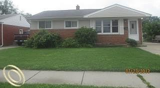 3rd image of 32155 Birchwood St