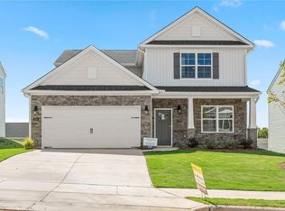 3017 Middle Creek Ln, Greensboro, NC 27405