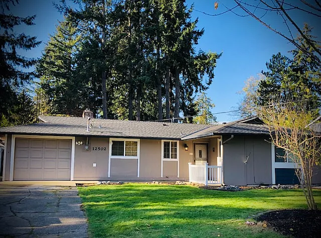 12502 78th Ave E