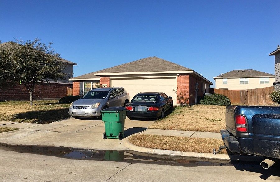 1st image of 2037 Kings Forest Dr