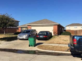 2037 Kings Forest Dr, Heartland, TX 75126