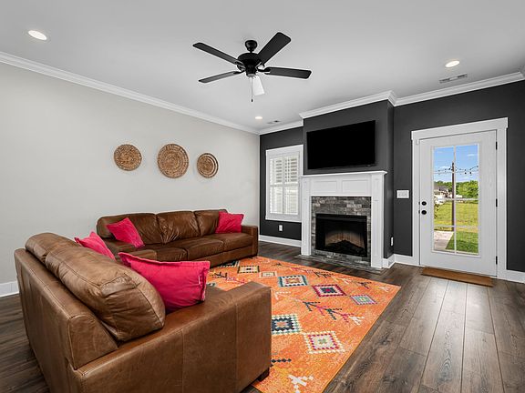 3rd image of 3615 Caroline Farms Dr