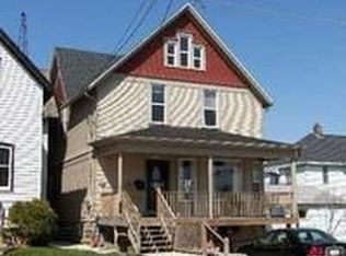 1110 S 12th St, Manitowoc, WI 54220