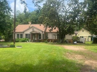 25033 Country Club Rd, Gladewater, TX 75647