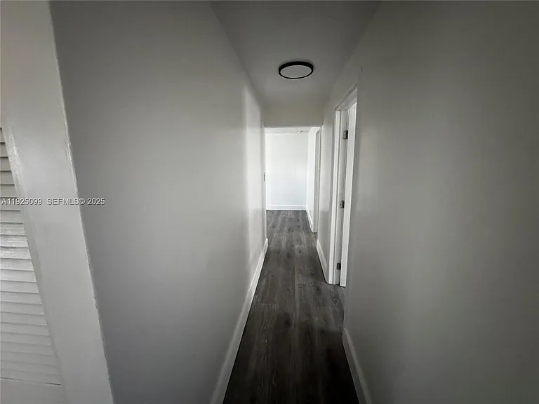 4017 SW 24th St #2 — Photo 5
