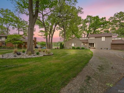 343 Shotwell Ct, White Lake, MI, 48386