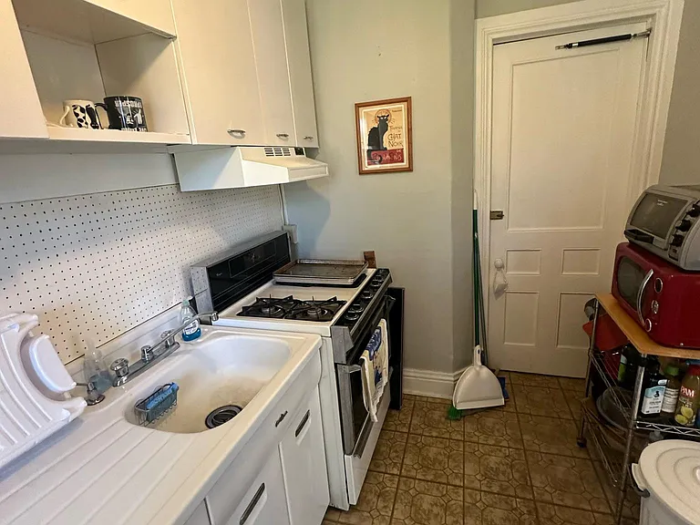 12-14 Tilton Ave #2 — Photo 6
