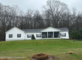 129 Campspear Rd, Factoryville, PA 18419